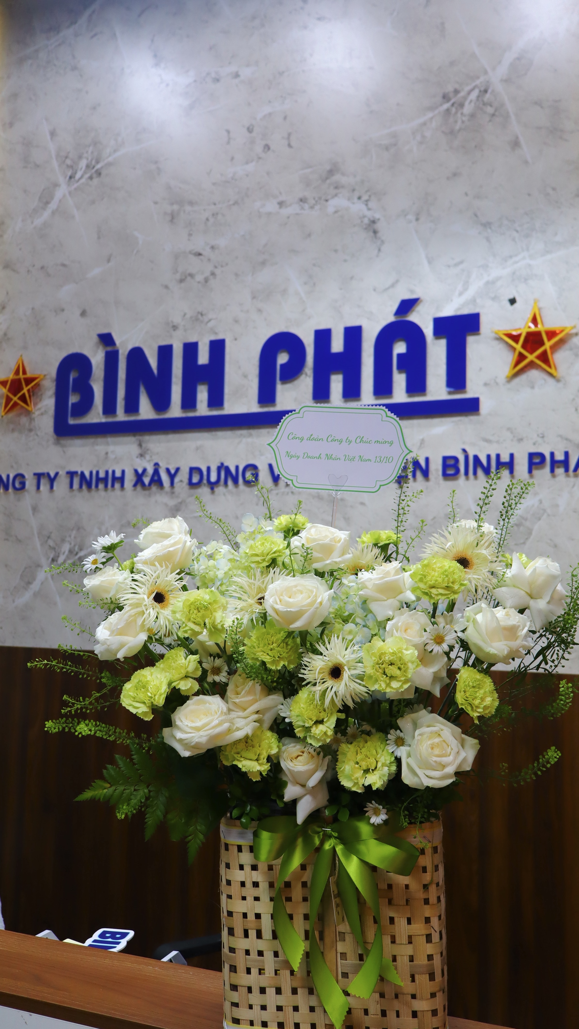 BÀI VIẾT CHÚC  MỪNG NGÀY DOANH NHÂN 13_10