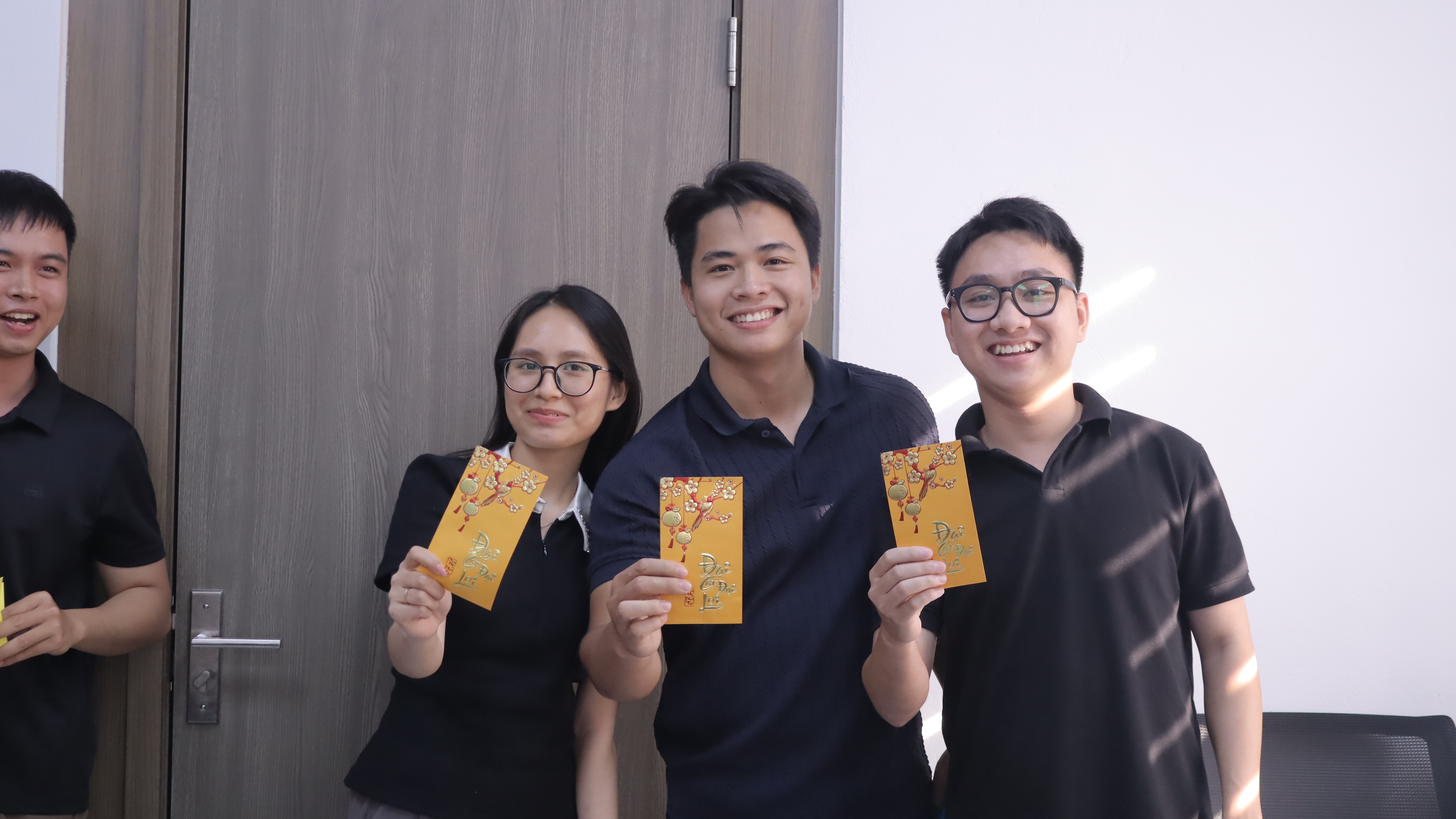 CÔNG TY BÌNH PHÁT TƯNG BỪNG KỶ NIỆM NGÀY PHỤ NỮ VIỆT NAM 20_10 – RỘN RÀNG, YÊU THƯƠNG VÀ GẮN KẾT