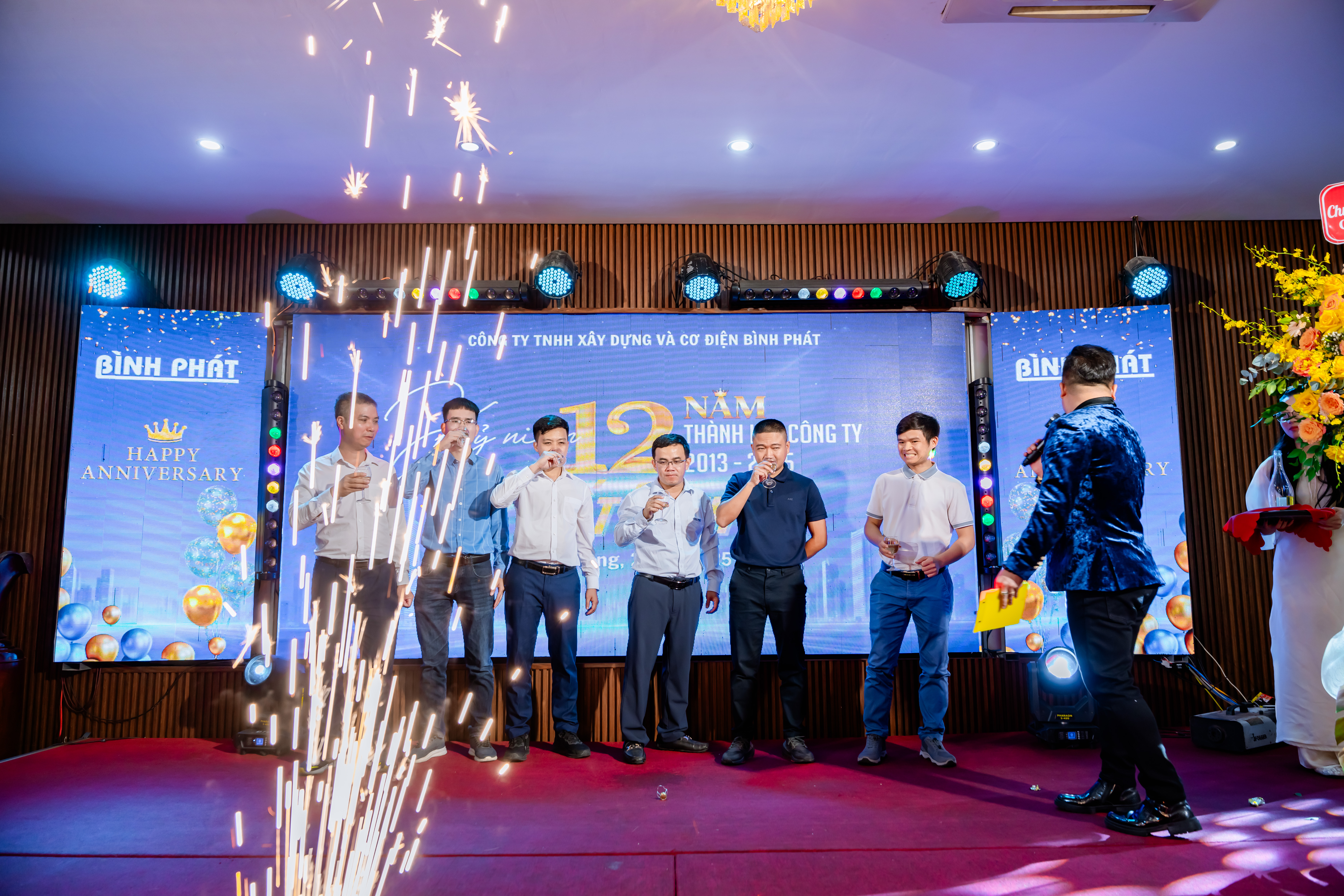 Kỷ niệm 12 năm thành lập Bình Phát