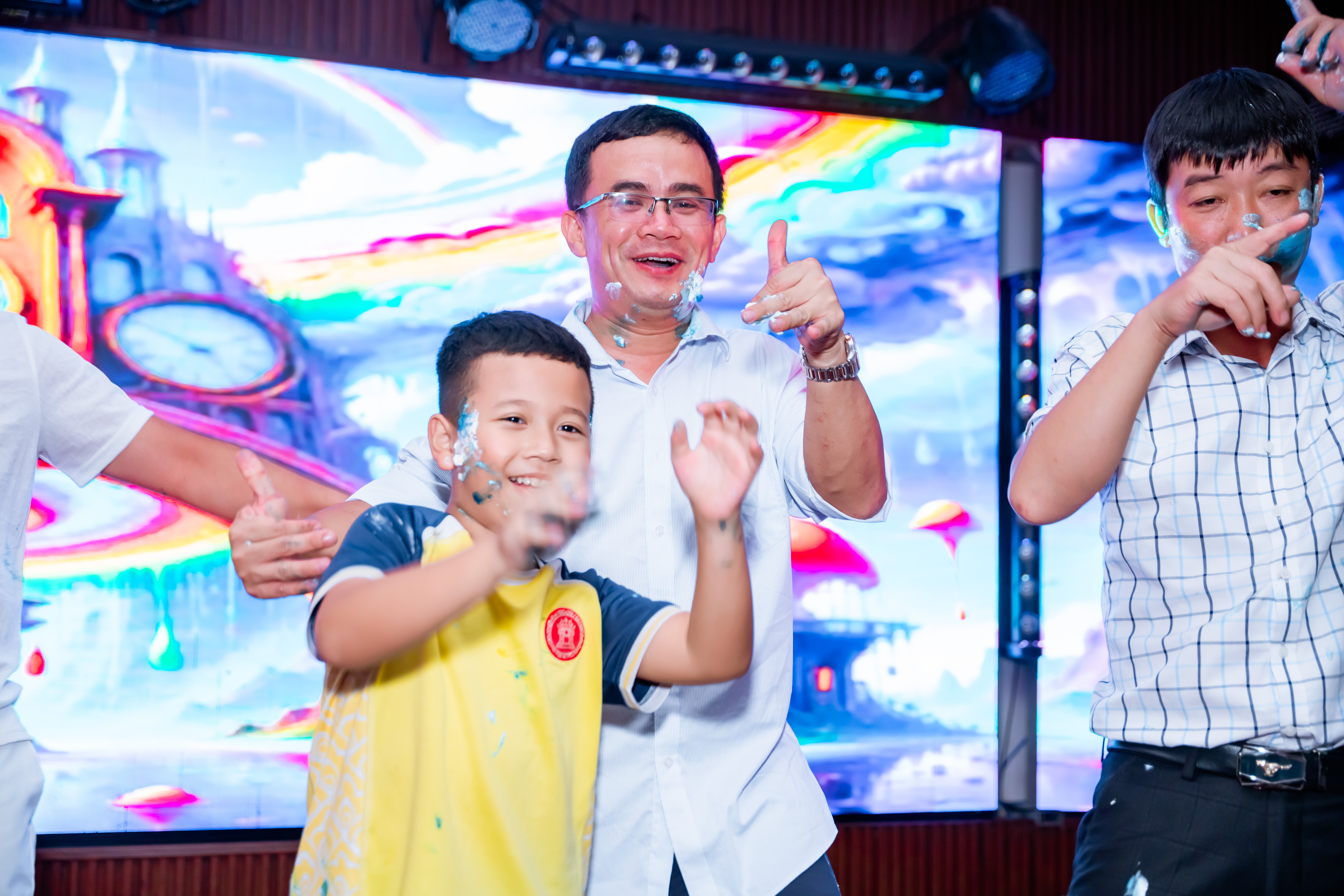 Kỷ niệm 12 năm thành lập Bình Phát